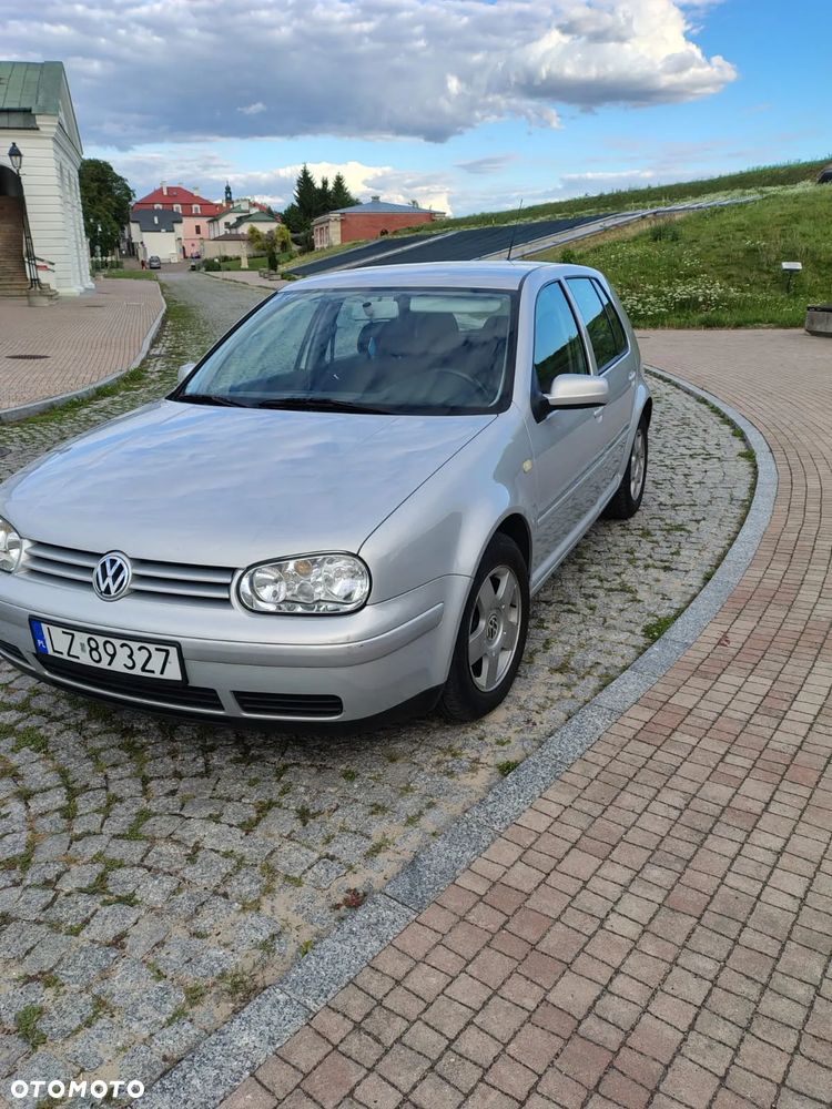 Volkswagen Golf 1.6 - 4