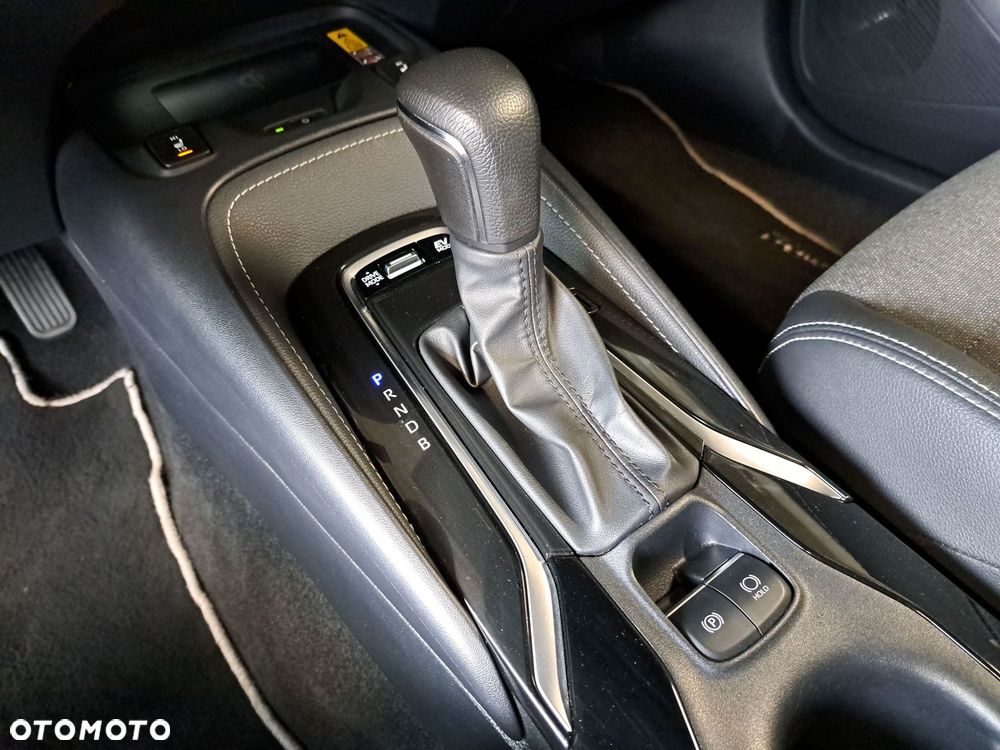 Toyota Corolla 1.8 Hybrid Style - 28