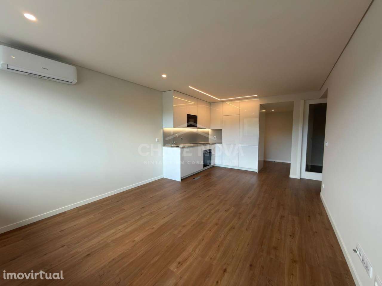 T2+1 Office Novo c/ Lugar de Garagem em Oliveira do Douro - Grande imagem: 5/24