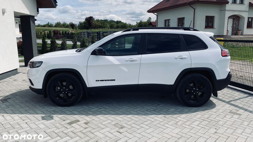 Jeep Cherokee - 4