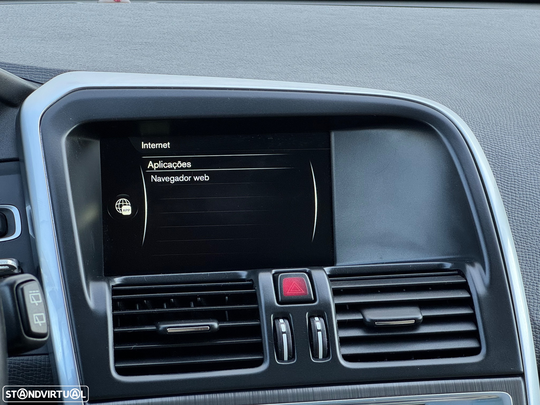 Volvo XC 60 - 24
