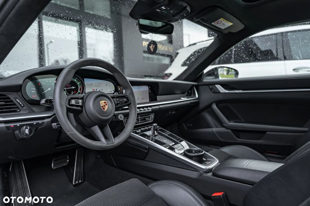 Porsche 911 Turbo S - 21