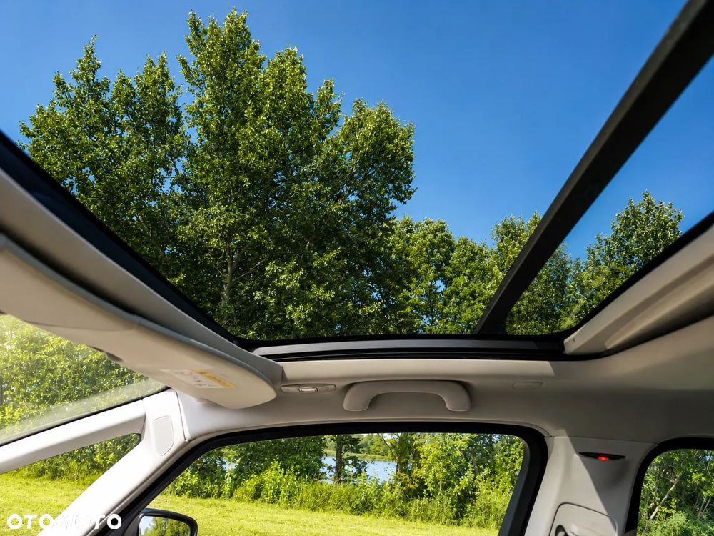 Renault Espace 1.6 dCi Energy Initiale Paris EDC 7os - 14