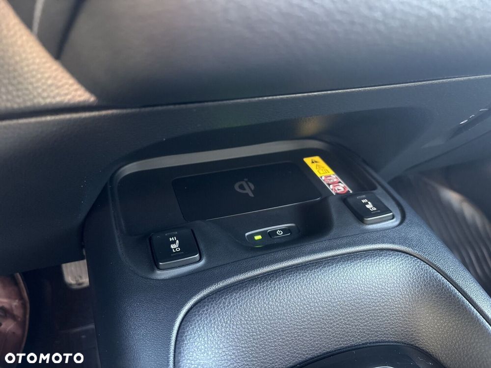 Toyota Corolla 1.8 Hybrid Comfort - 17