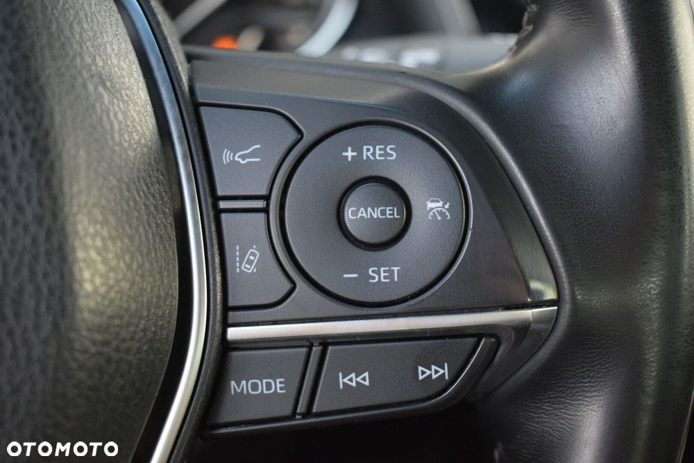 Toyota Camry 2.5 Hybrid Comfort CVT - 21