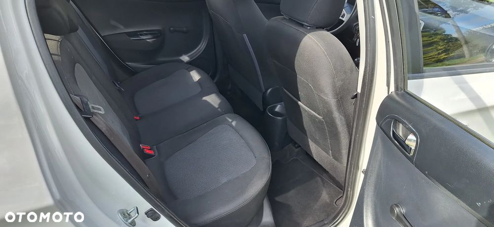 Hyundai i20 1.1 CRDi Style - 6