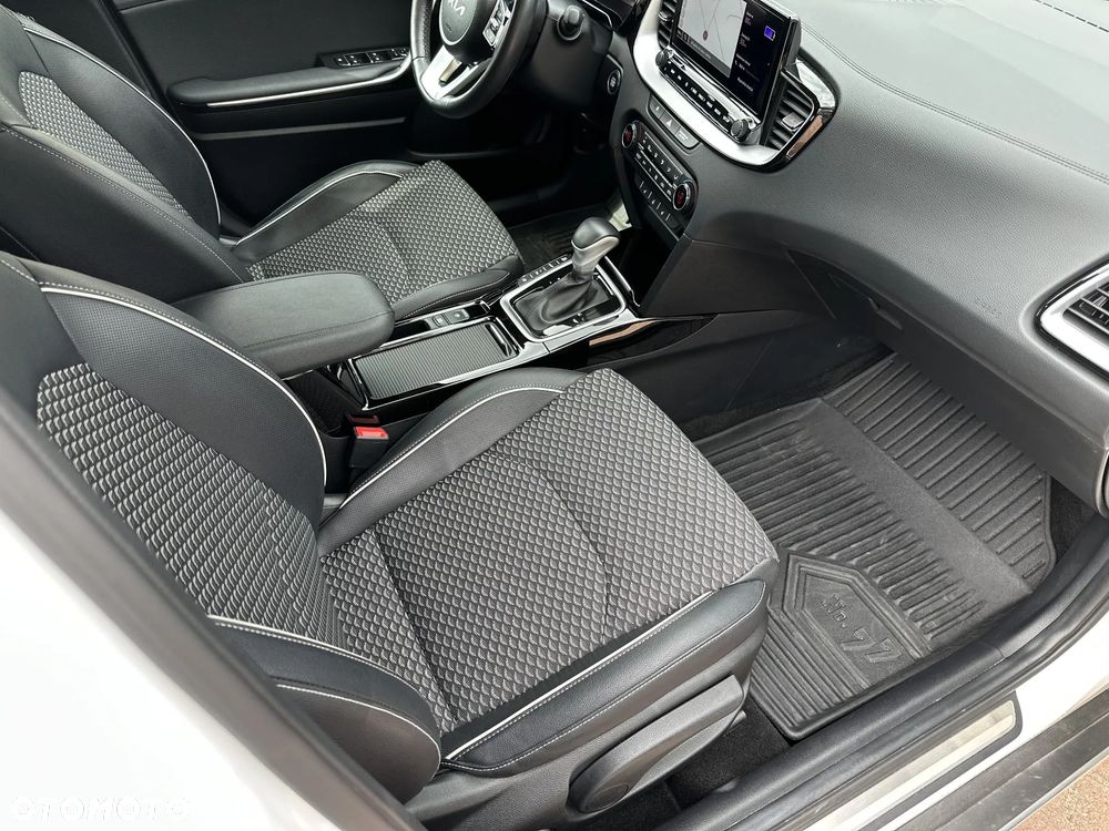 Kia XCeed 1.6 GDI PHEV Business Line DCT - 21