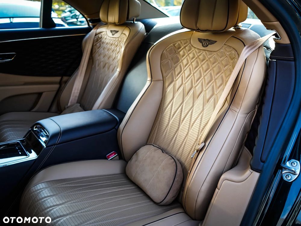 Bentley Flying Spur - 30