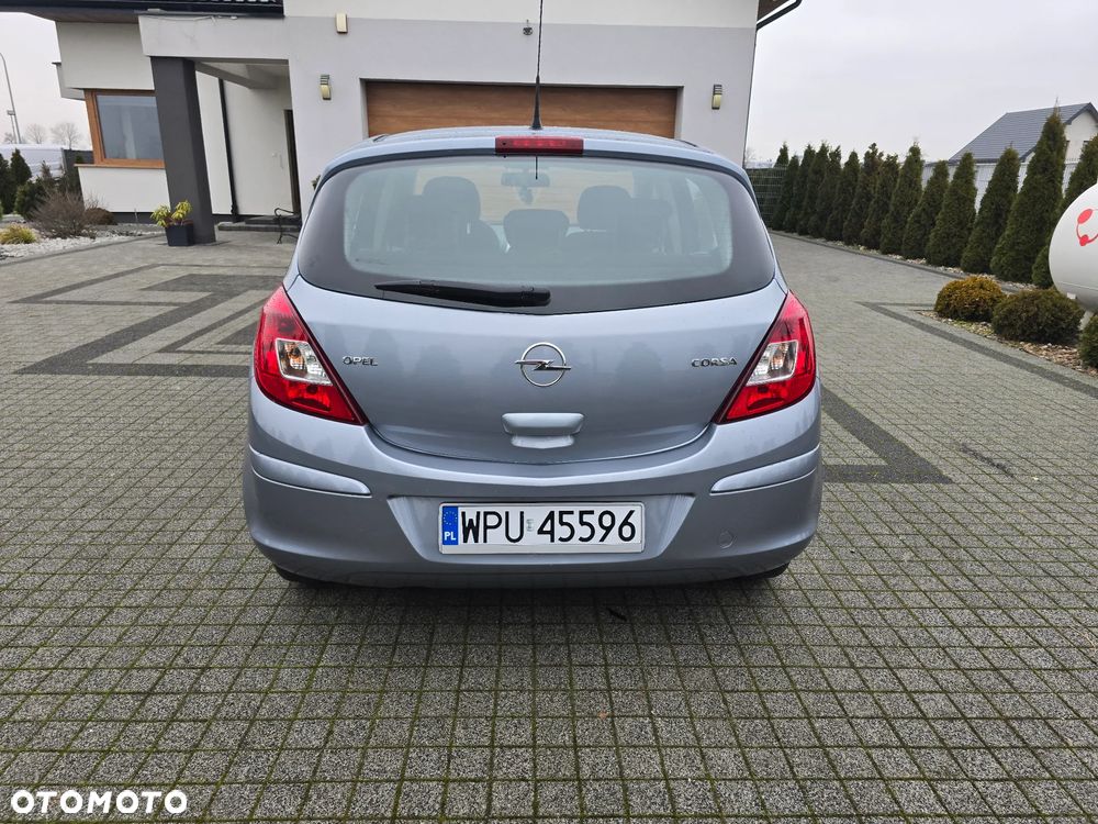 Opel Corsa 1.2 16V Essentia - 4