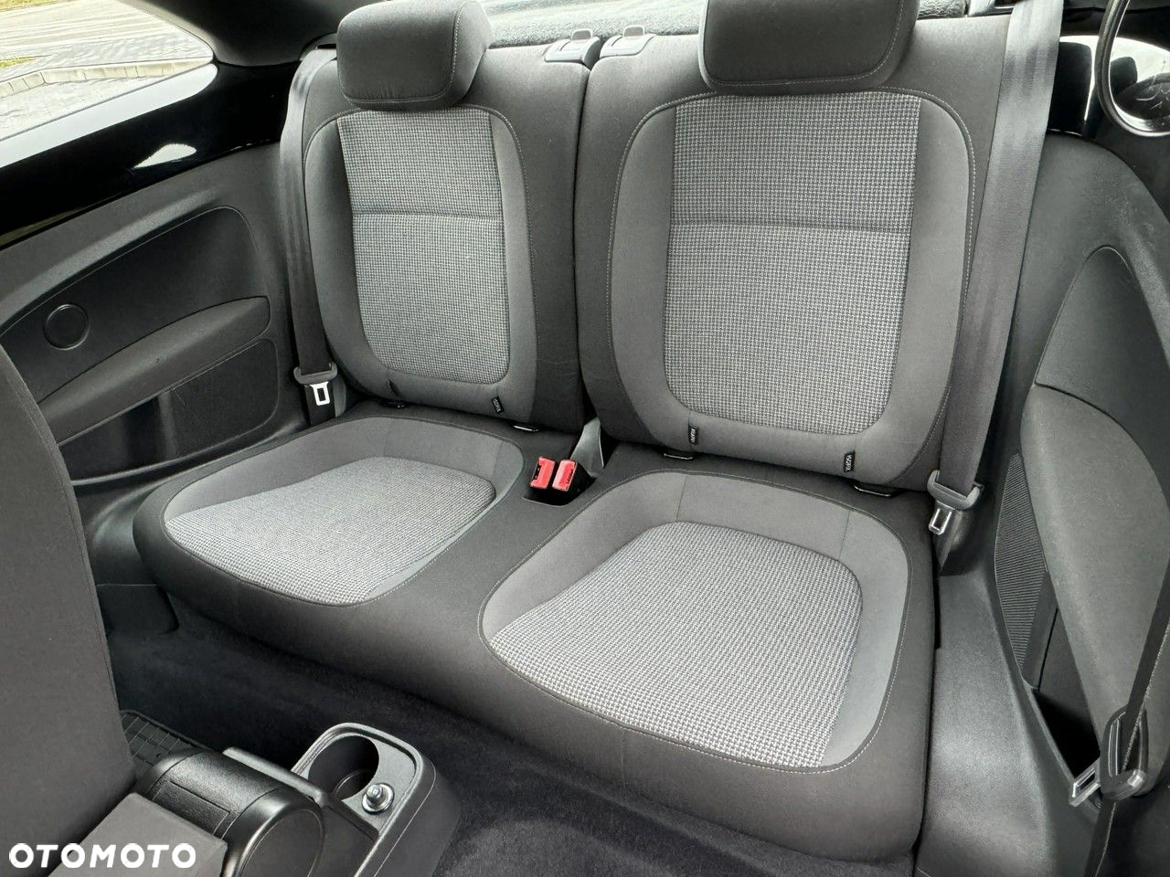 Volkswagen New Beetle - 31