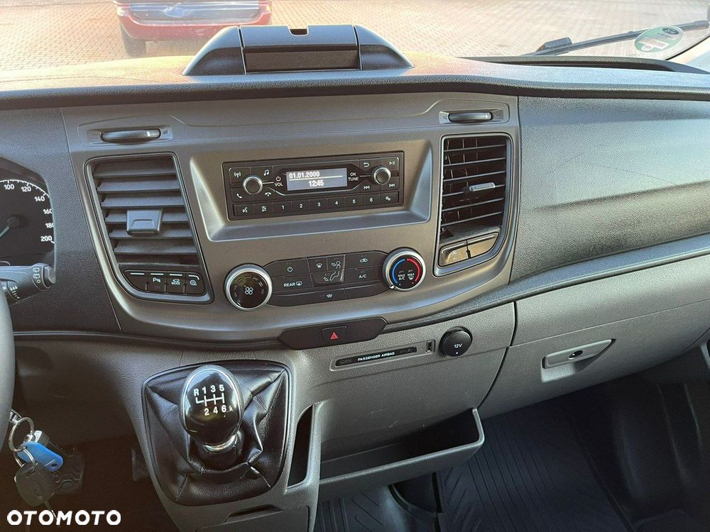 Ford Transit - 16