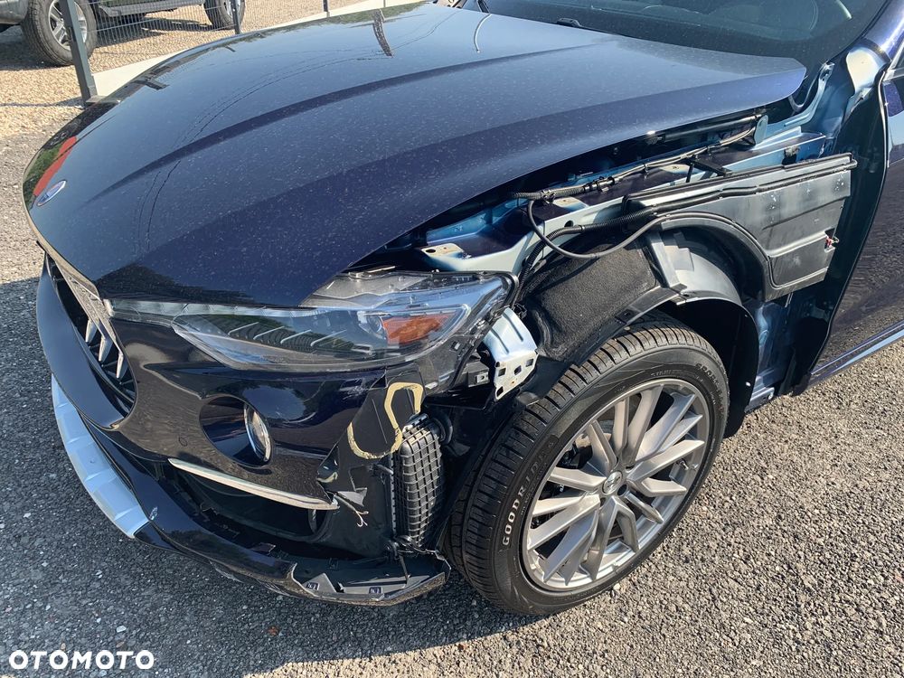 Maserati Levante S Q4 - 13