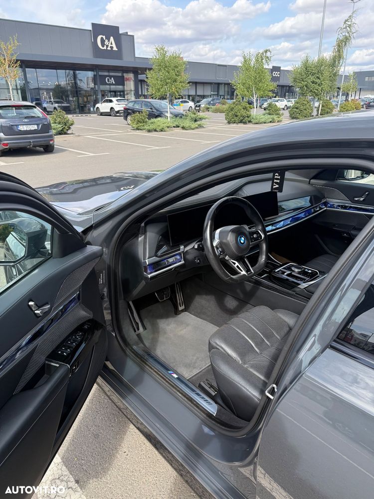 BMW Seria 7 750e xDrive - 4