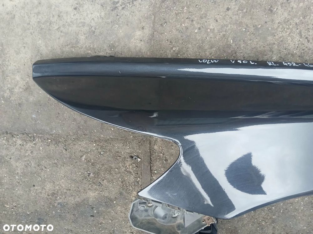 Volvo V50 Błotnik lewy kod lakieru 452-46 - 2