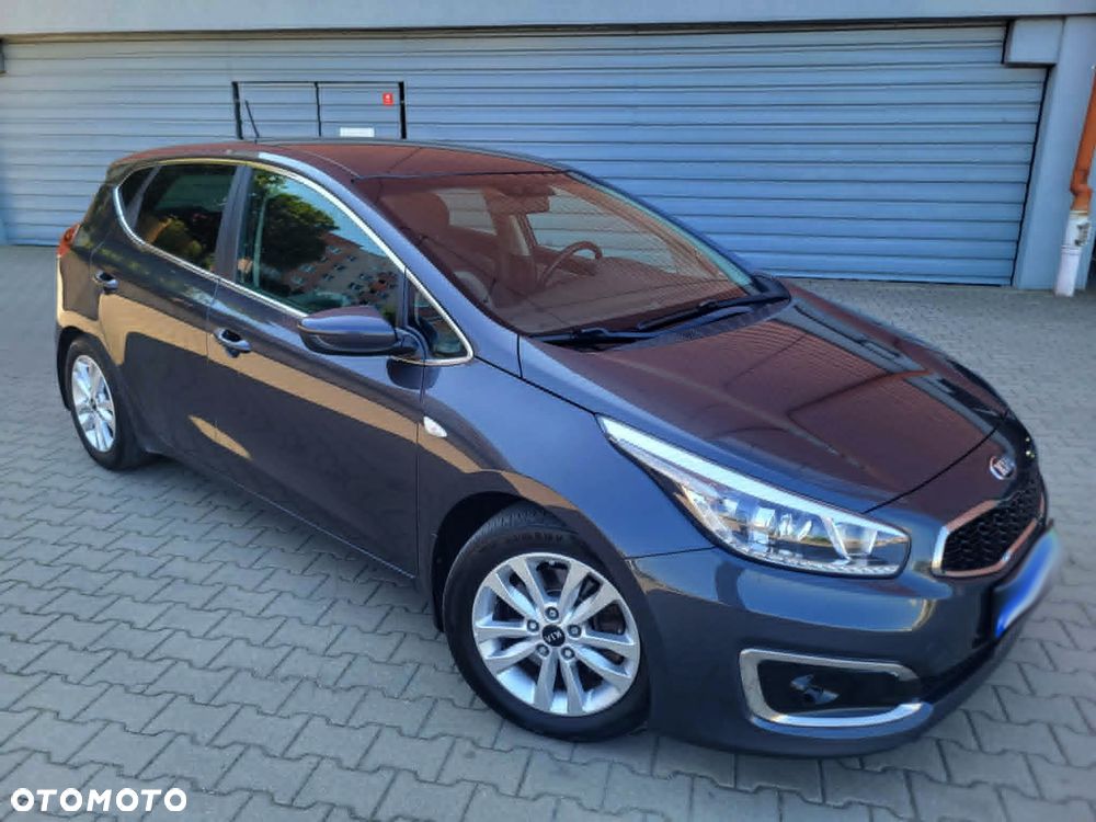 Kia Ceed 1.4 CVVT ISG Dream-Team Edition - 19