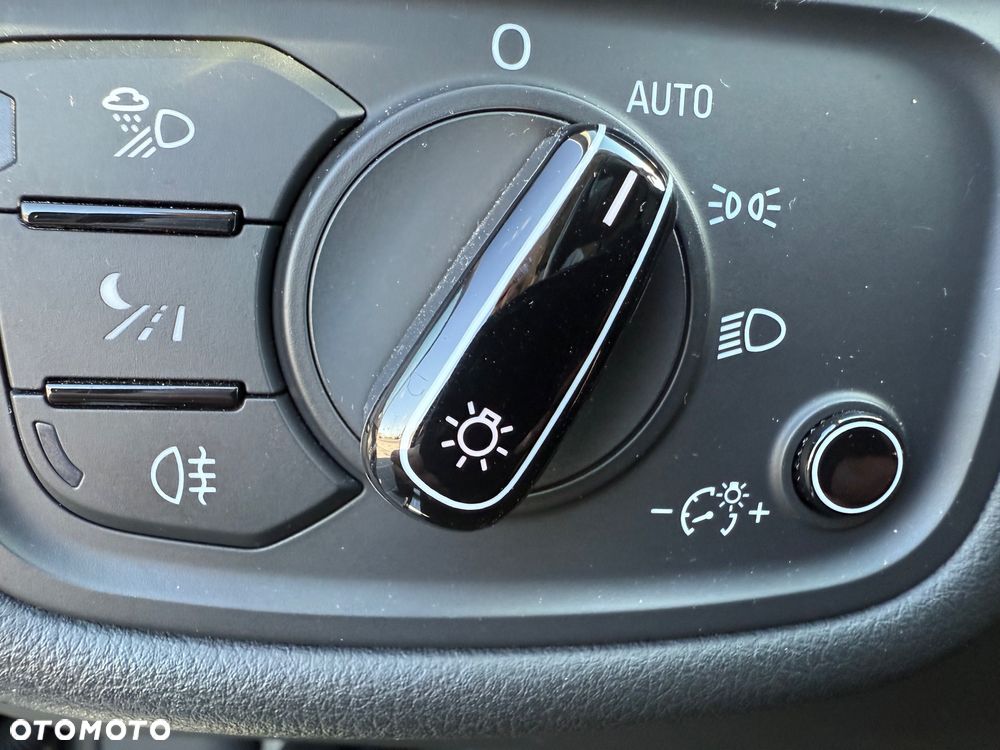 Audi A8 4.2 TDI DPF quattro tiptronic - 5