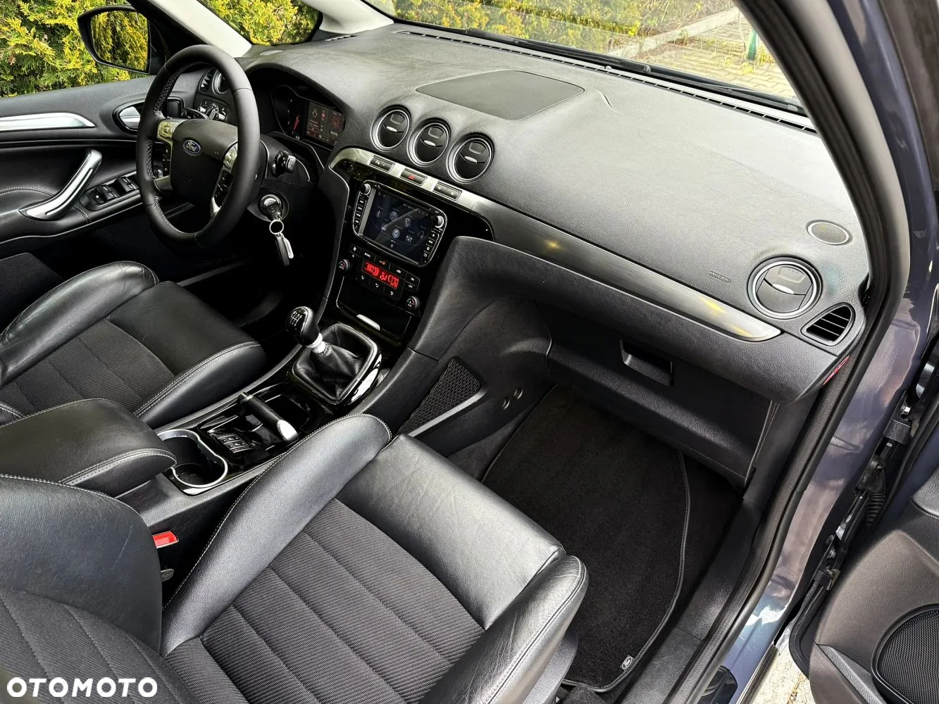 Ford S-Max - 28