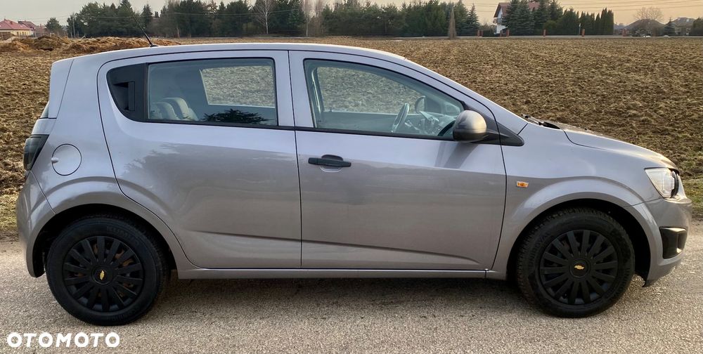 Chevrolet Aveo 1.3 LT - 8