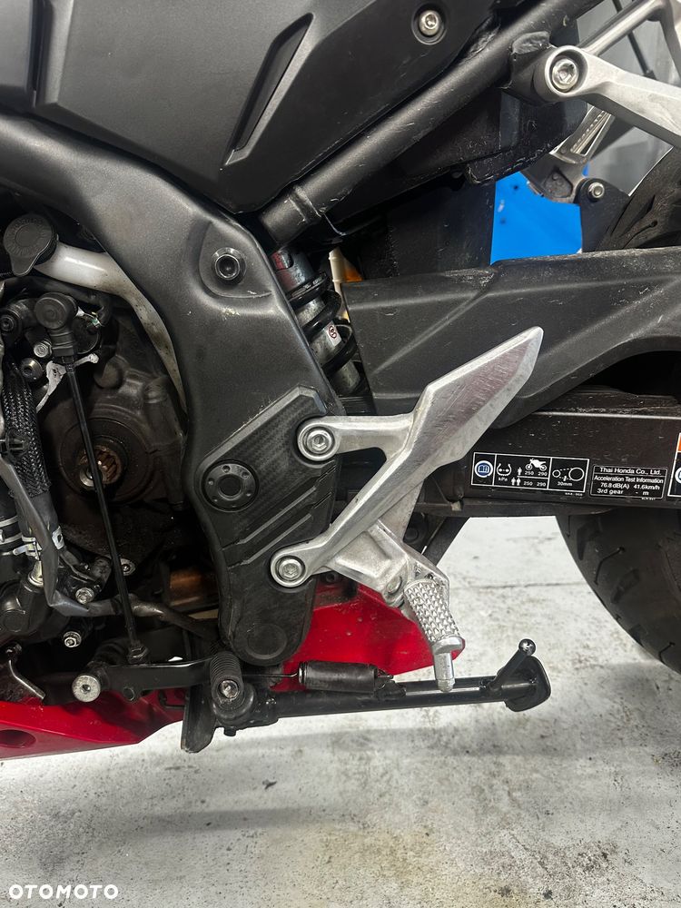 Honda CBR - 9