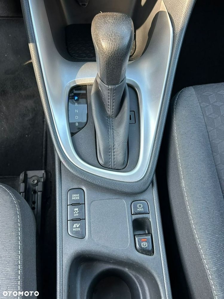 Toyota Yaris - 11