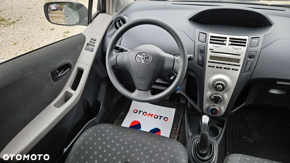 Toyota Yaris 1.3 VVT-i Cool - 20