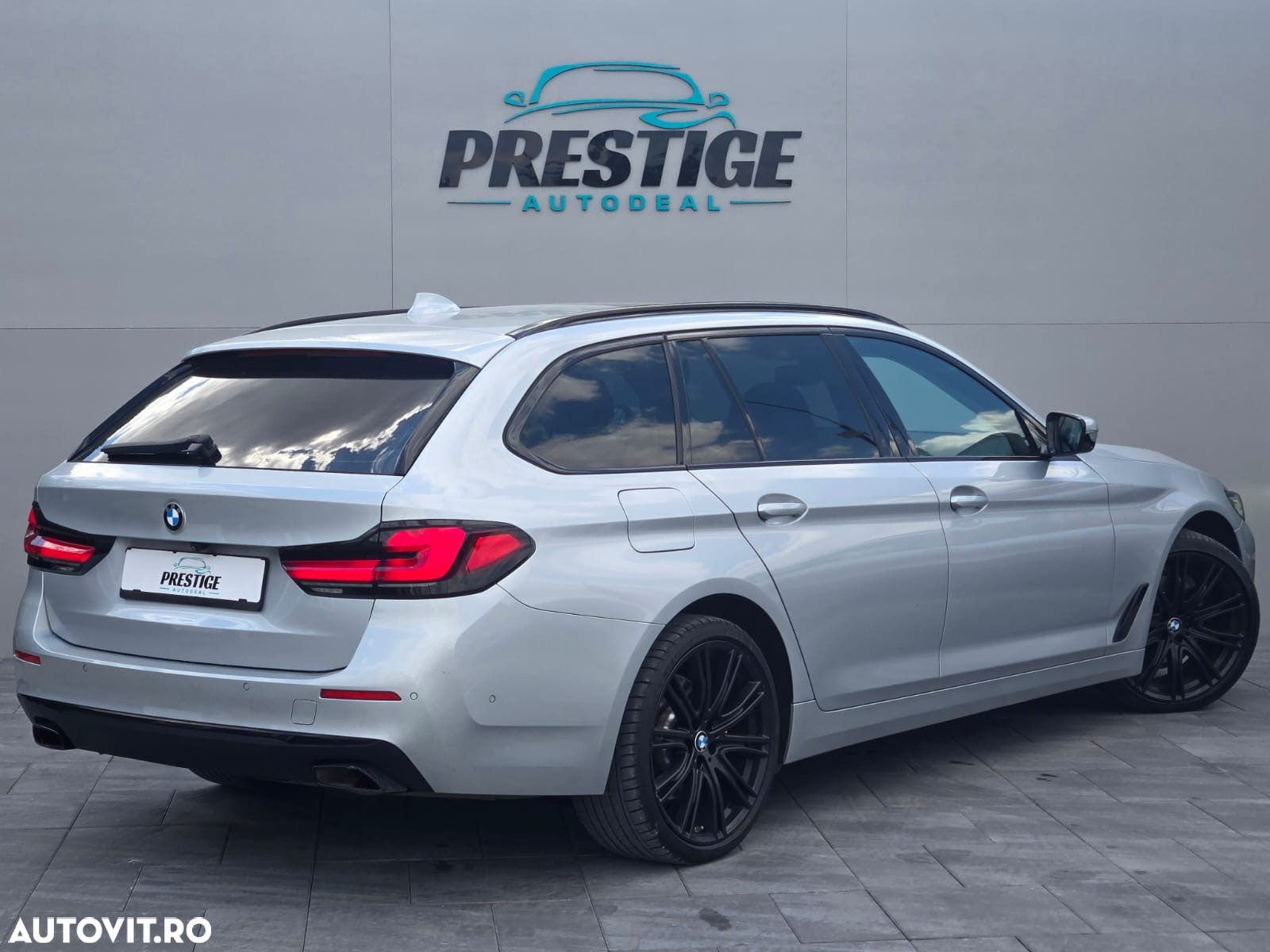 BMW Seria 5 520d Touring Aut. Luxury Line - 5