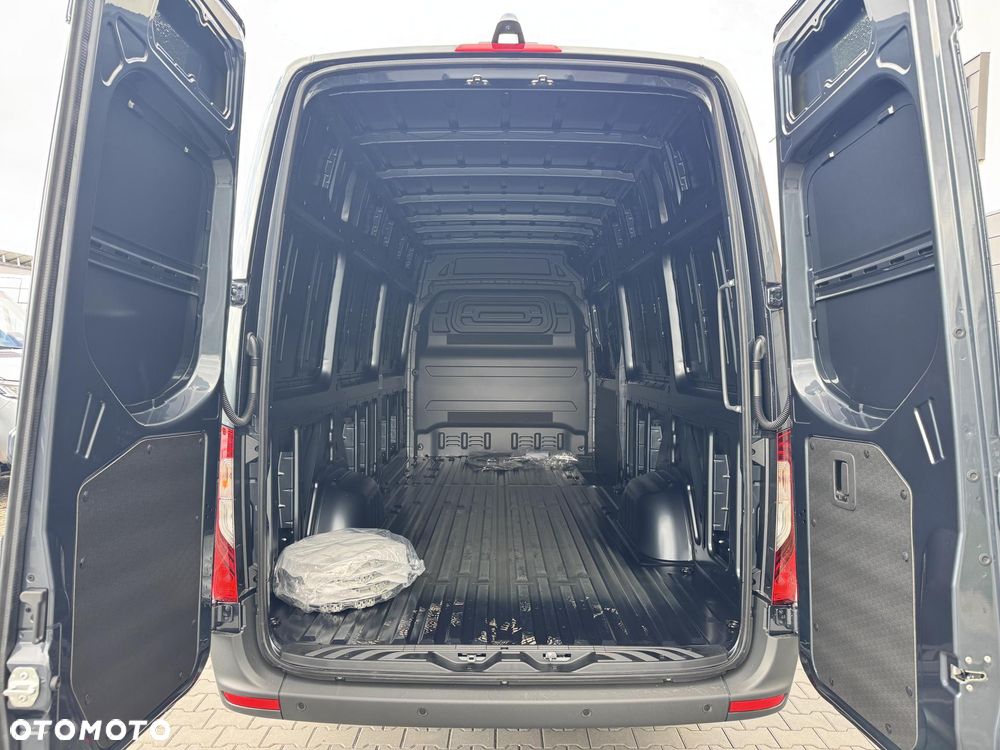 Mercedes-Benz Sprinter - 8