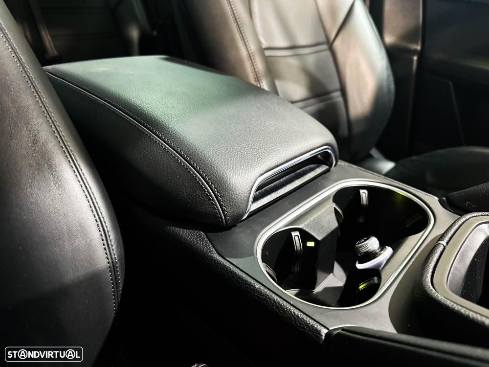 Porsche Cayenne Coupé E-Hybrid Platinum Edition - 38