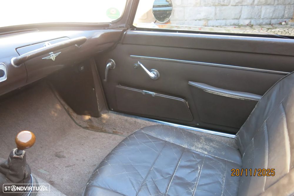 Alfa Romeo 2000 - 12