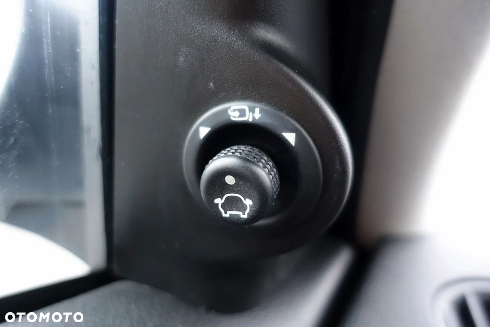 Ford Mondeo 3.0 V6 ST 220 - 24