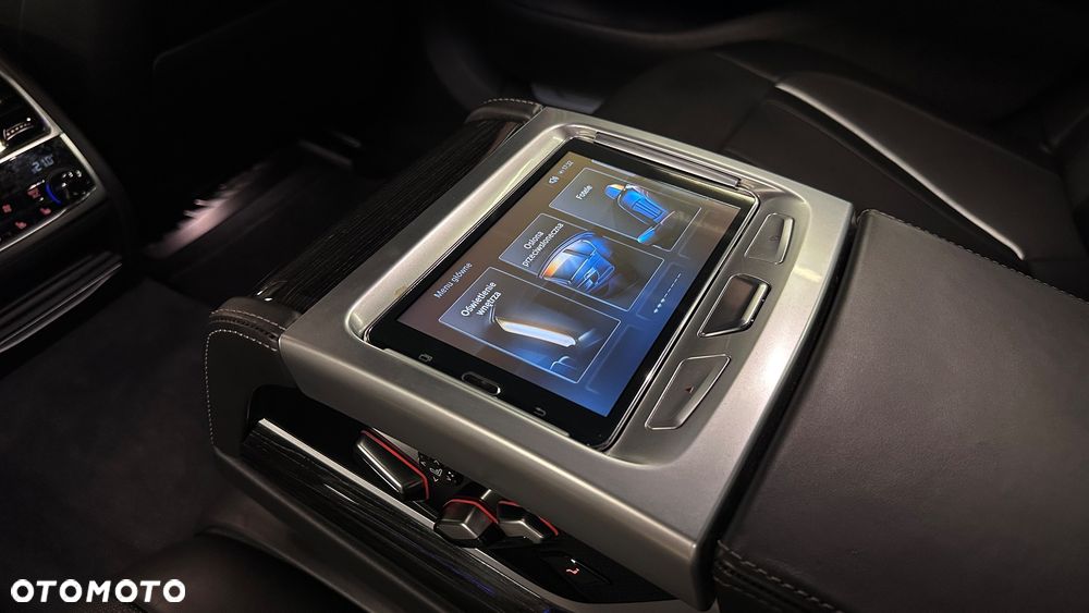BMW Seria 7 750Li xDrive Edition Exclusive - 10