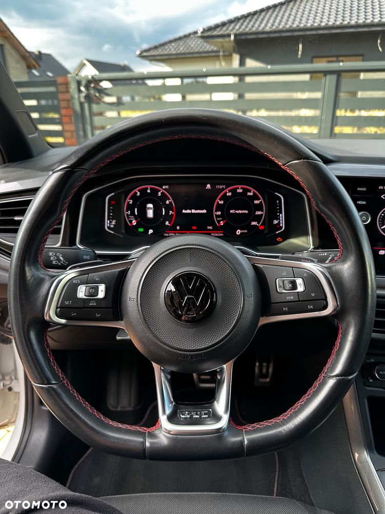 Volkswagen Polo 2.0 TSI DSG GTI - 8