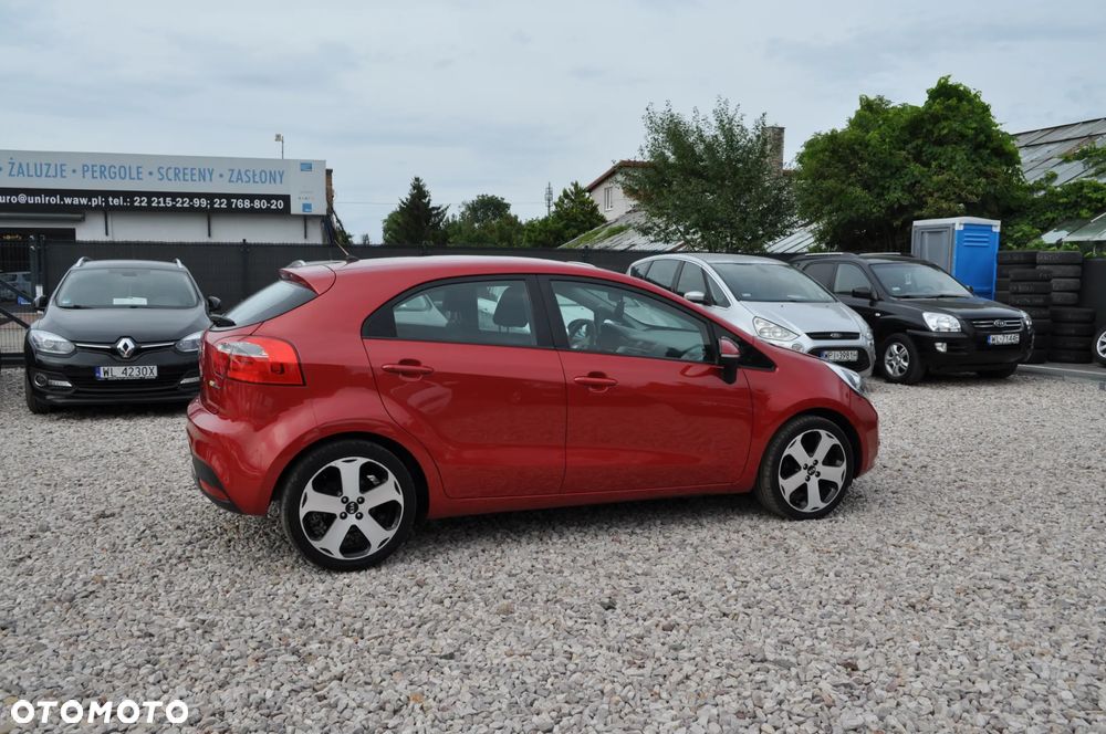 Kia Rio - 6