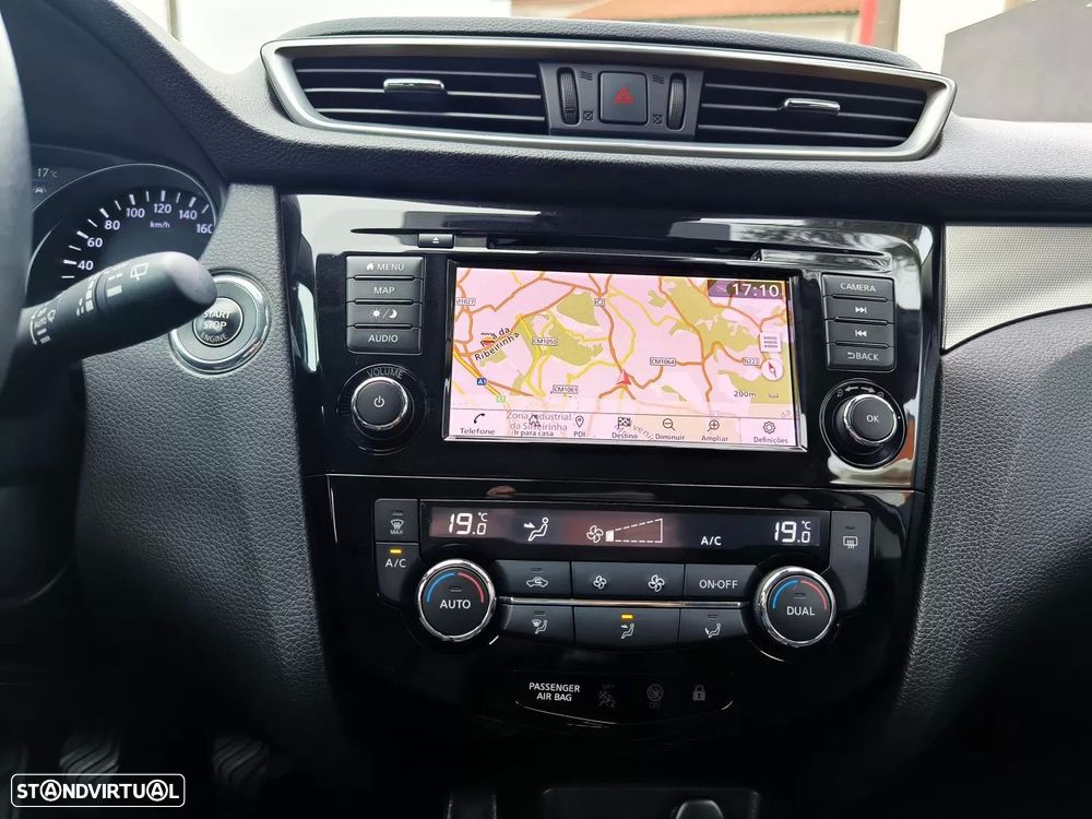 Nissan Qashqai 1.5 dCi N-Connecta J18 - 33