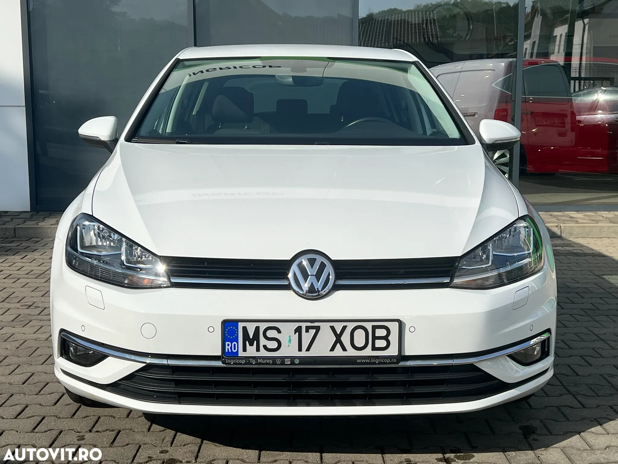 Volkswagen Golf 1.0 TSI Comfortline - 2