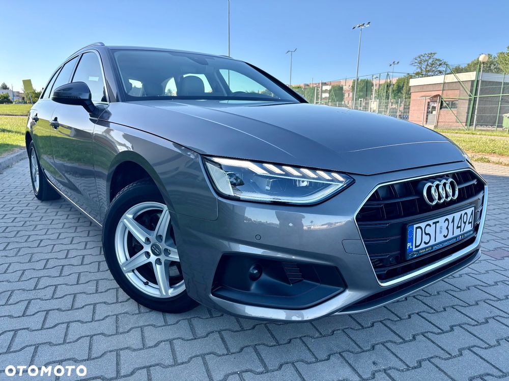 Audi A4 Avant 35 TFSI design - 2