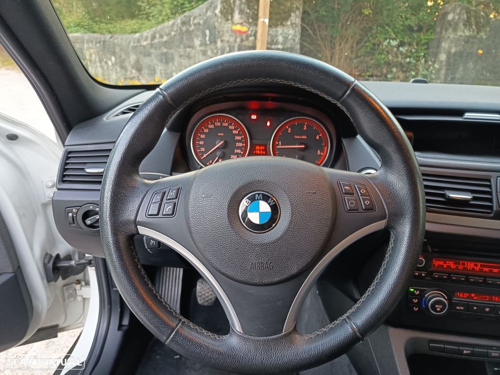 BMW X1 sDrive18d xLine - 9