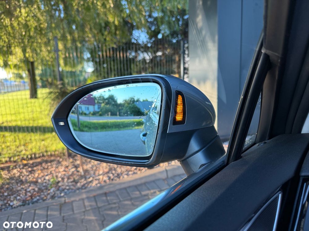 Volkswagen Passat 2.0 TDI EVO Elegance DSG - 34