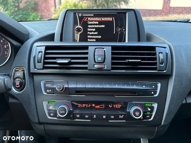 BMW Seria 1 118i Sport Line - 24