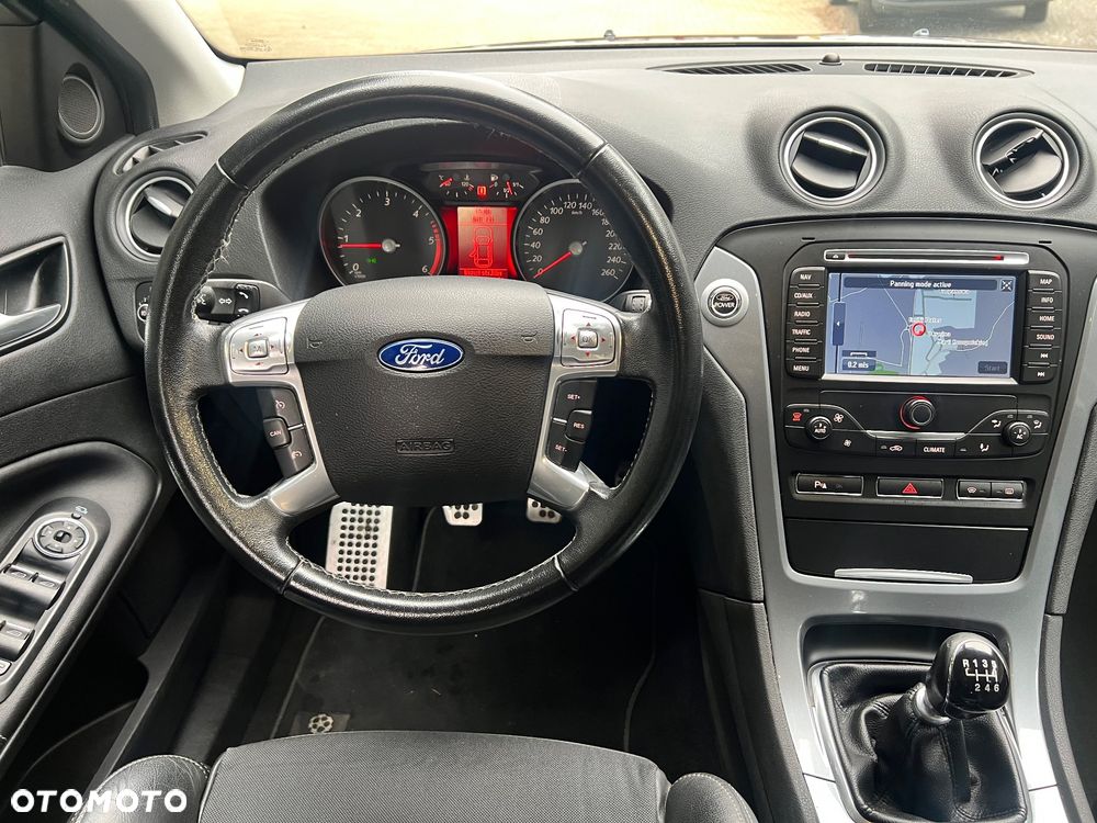 Ford Mondeo 2.0 TDCi Champions Edition - 23