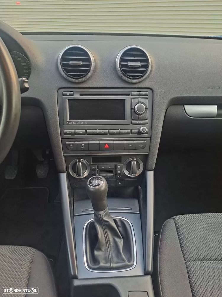 Audi A3 Sportback 1.6 TDI S-line - 16