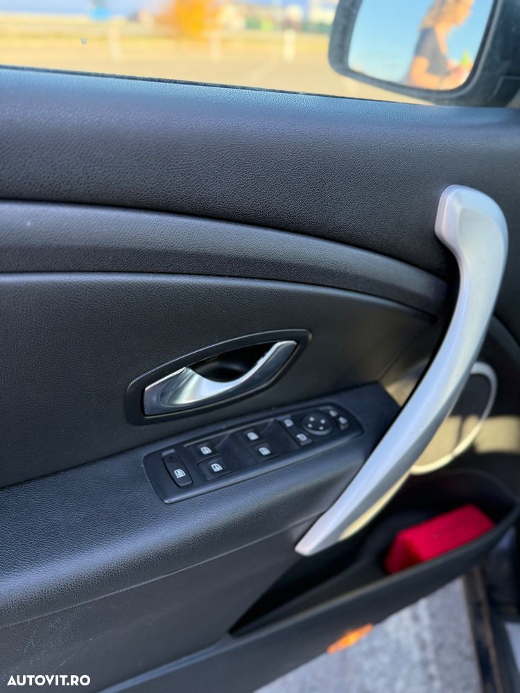 Renault Fluence - 11