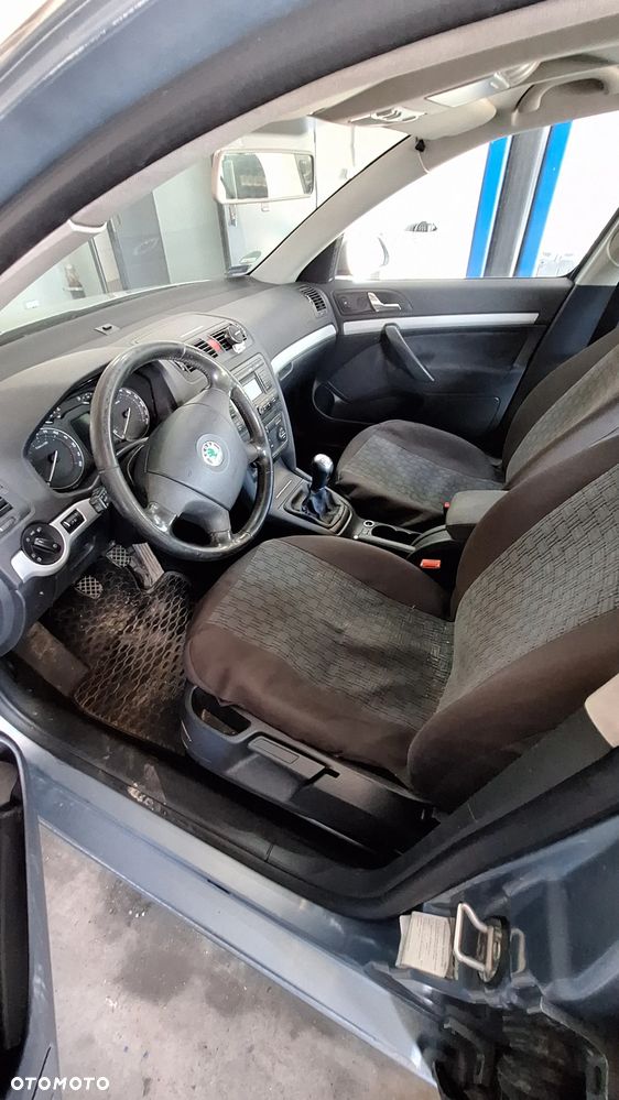 Skoda Octavia - 3