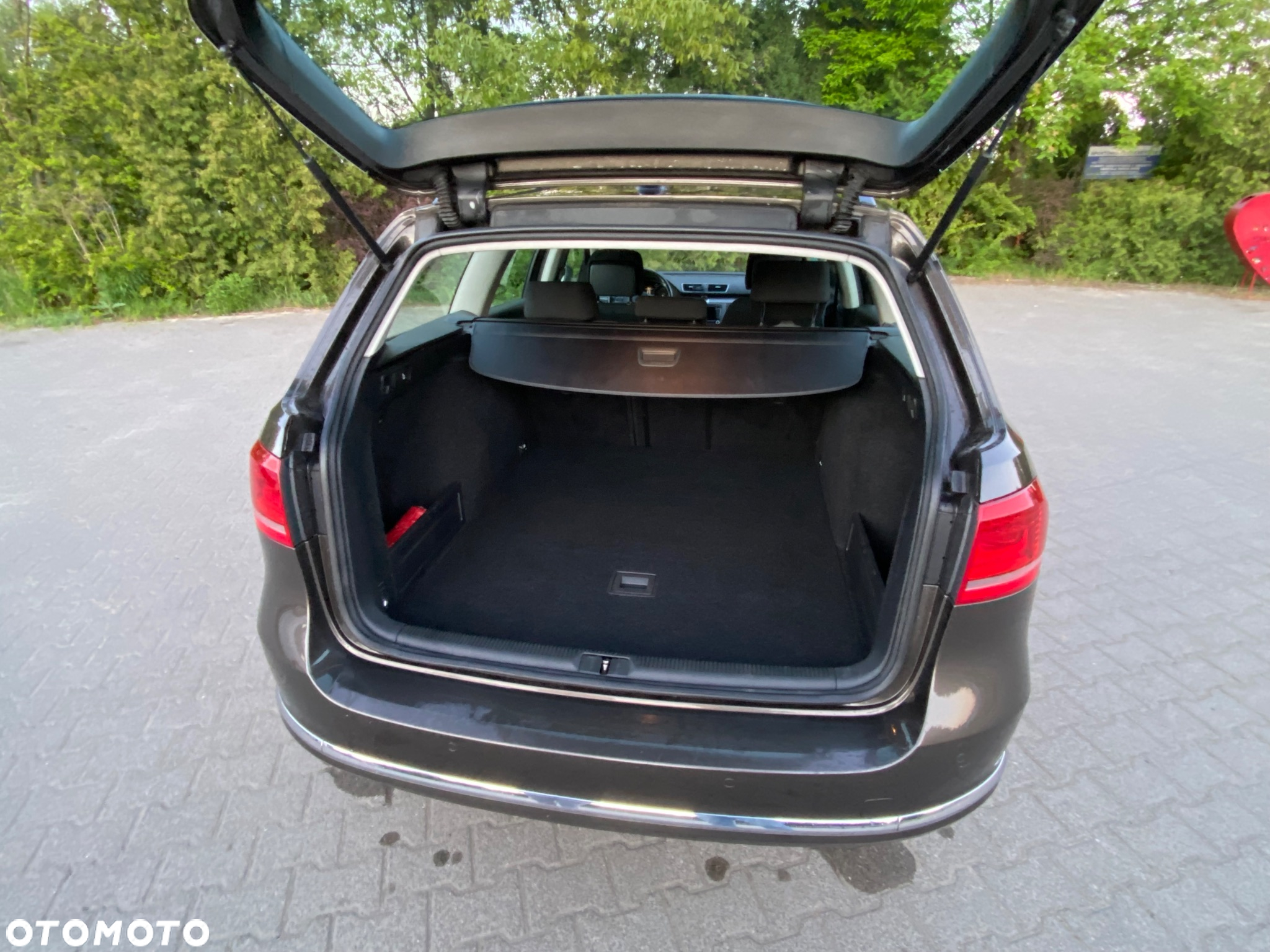 Volkswagen Passat 2.0 TDI Comfortline - 14