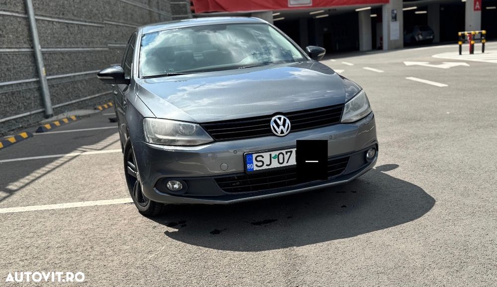 Volkswagen Jetta 2.0 TDI DPF Highline - 6