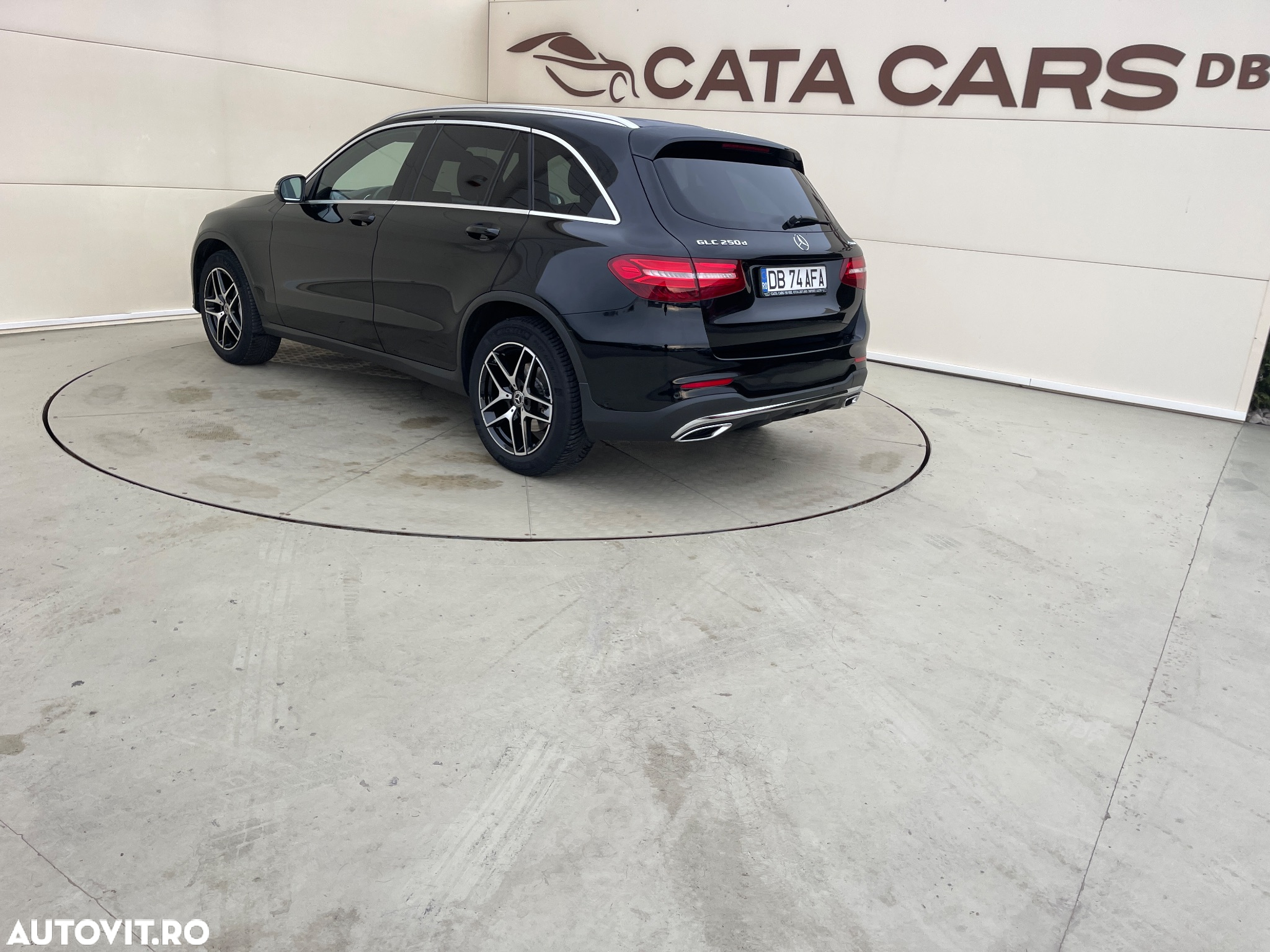 Mercedes-Benz GLC 250 d 4Matic 9G-TRONIC AMG Line - 10