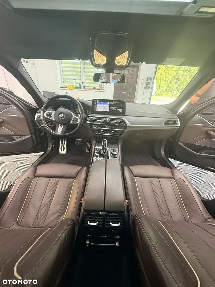 BMW Seria 5 530d xDrive mHEV M Sport sport - 25