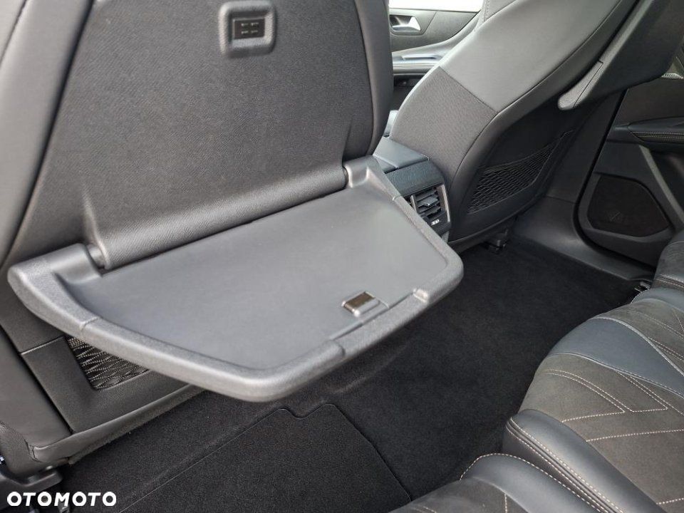 Peugeot 5008 - 19