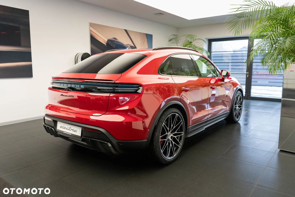 Porsche Macan - 3