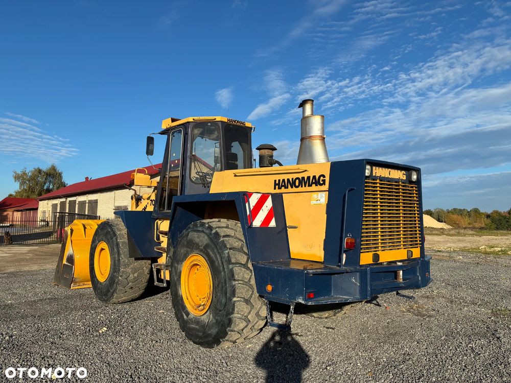 Hanomag 70E - 4